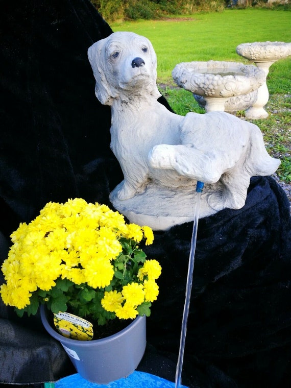 peeing dog garden statue Fountain...concrete Gardenornament