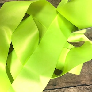 5 yds Neon green ribbon 1 1/2”.  Neon ribbon. Ribbon.
