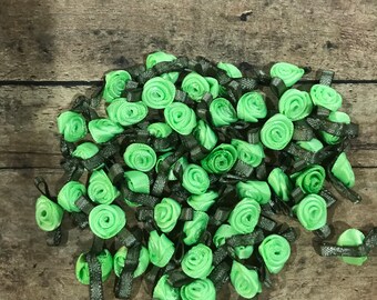 Bright lime 50 small roses. Roses. Satin roses.