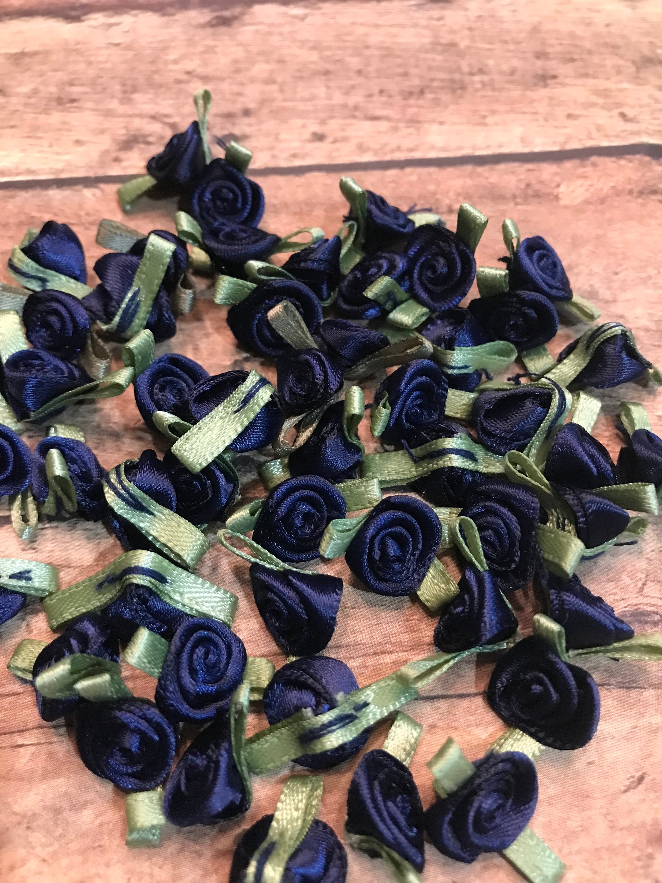 Folded Ribbon Roses, 0.75-Inch Rose, 6 Roses, Olive Green