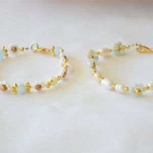 Hand Beaded Flower gemstone and pearls bracelets