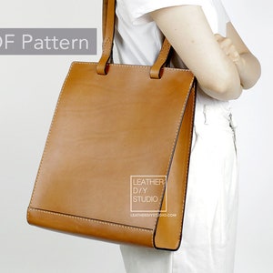 Build along Leather tote bag pattern PDF with instruction/tutorial Pattern/how to tote Pattern/DIY leather bag pattern/hand stitching holes