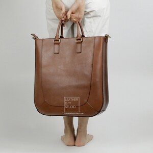 Leather tote bag pdf pattern video instruction included/how to pattern /tutorial bag Pattern template/PDF Pattern/sewing pattern image 2