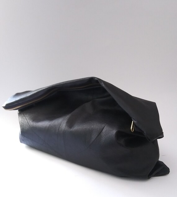 large black clutch purse