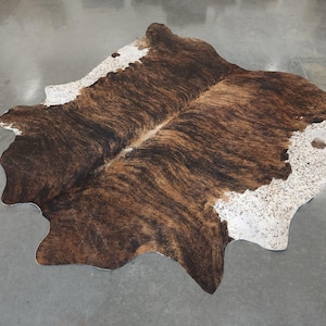 Brazilian Brindle Cowhide Rug- Size 7.9X7.9&#39; - Actual Picture