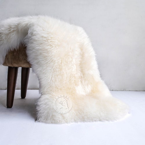 Real Sheepskin Rug, Natural White - Thick Hair