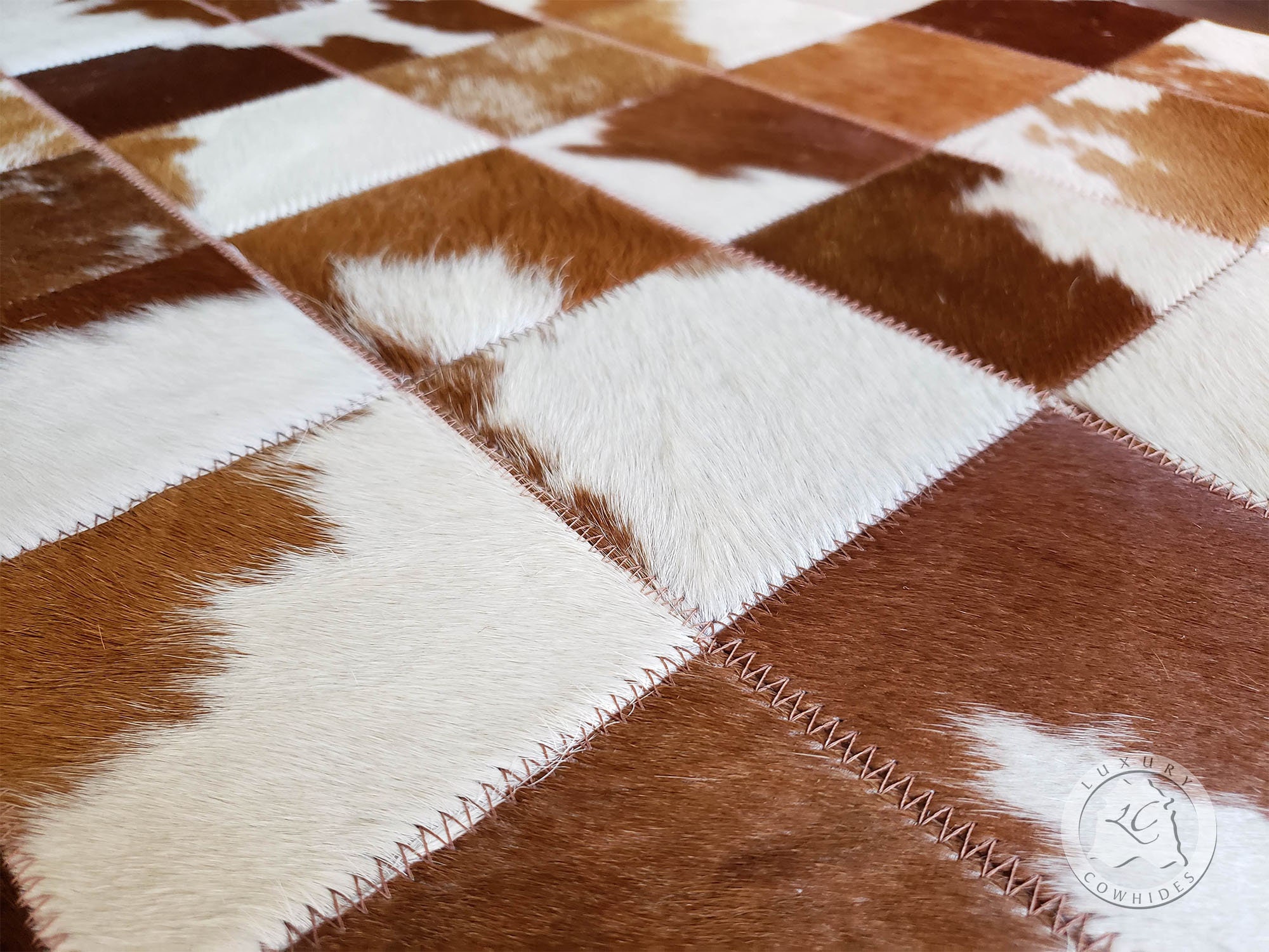 パッチワークラグ - 牛革 ブラウン＆ホワイト - スクエアデザイン