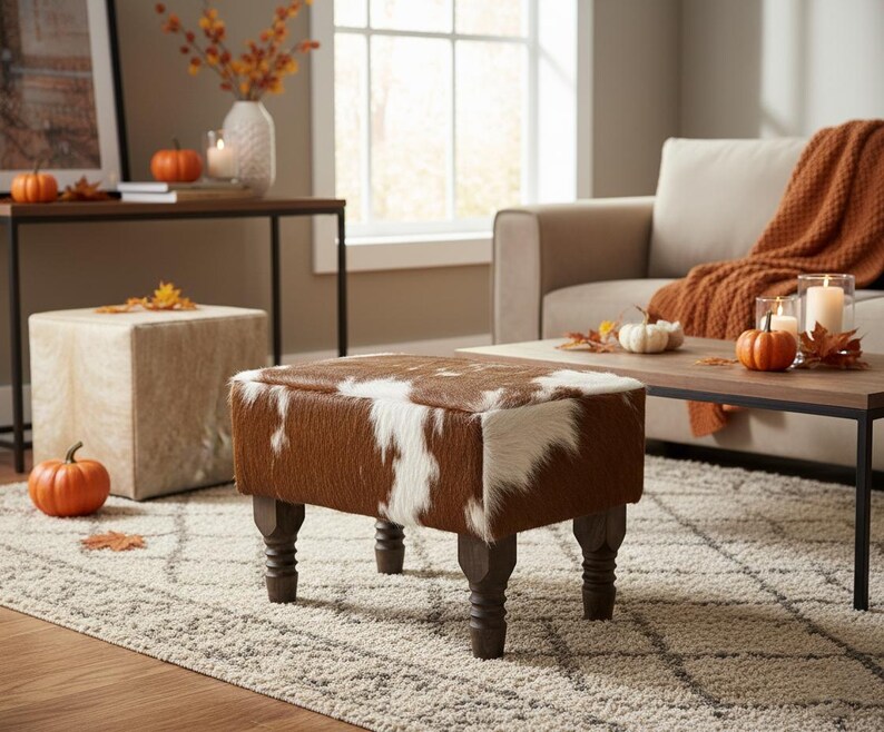 Real Cowhide Ottoman Footstool with Wooden Legs – 28x18x18" Bild 2