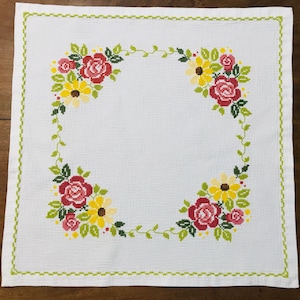 Vintage handmade embroidery cross stitch flowers tablecloth - Embroidered tablecloth