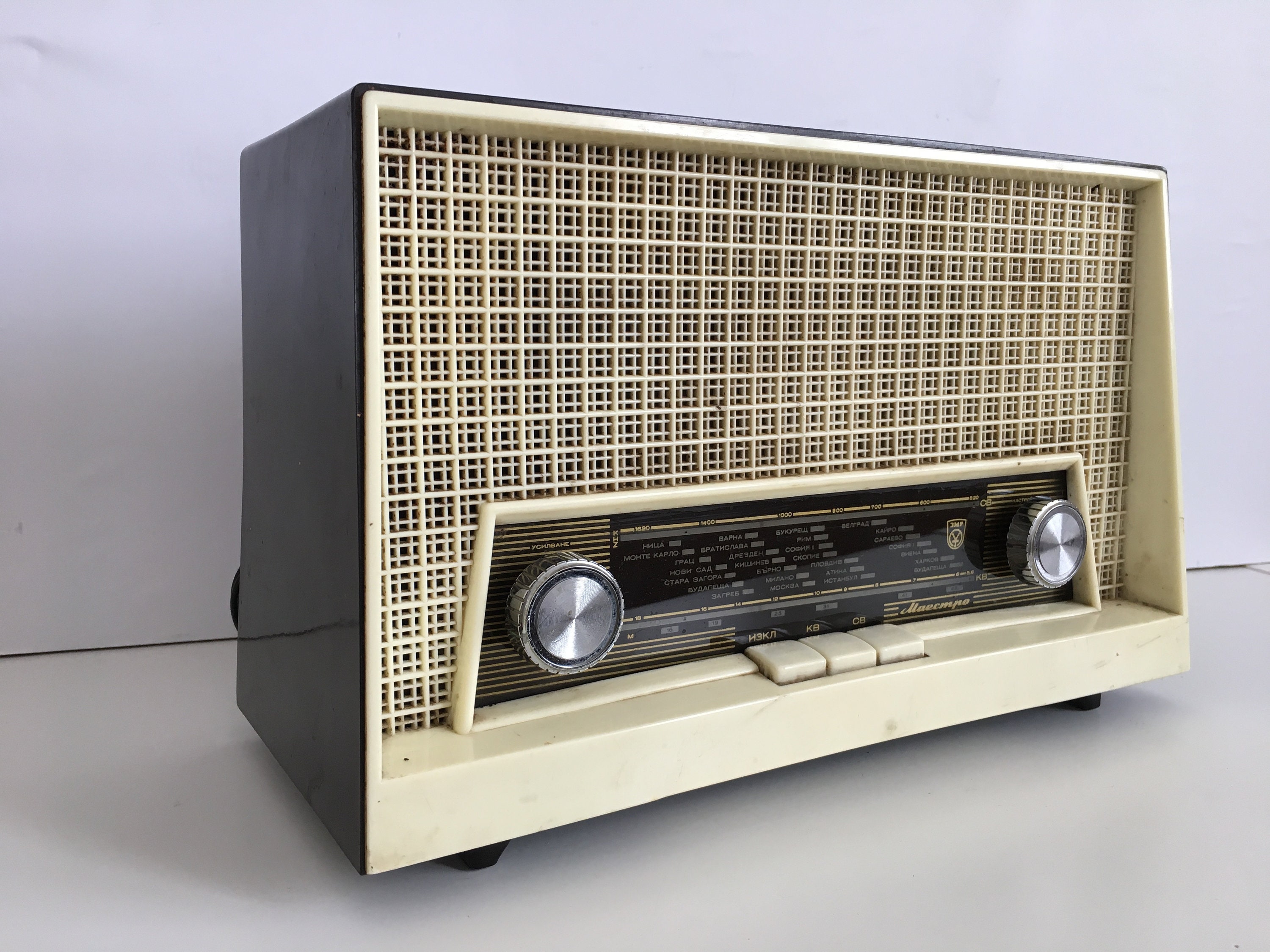Retro Radio - Vintage Decor Bakelite Radio Old Lamp Rustic Countryside Decor "Maestro"