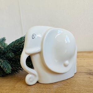 Vintage art deco elephant figurine (6)