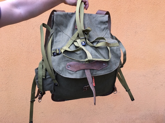 NEVER USED - Vintage Distressed canvas backpack -