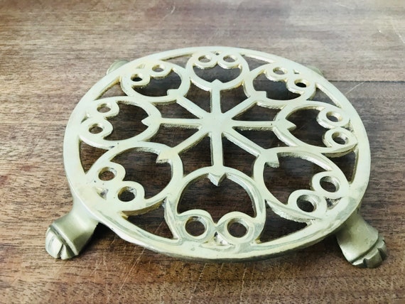 Vintage brass trivet - Brass pot holder