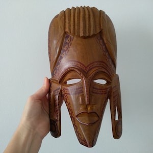 Maschera africana vintage - Maschera africana vintage intagliata in legno - Arazzo da parete con arte primitiva - Maschera da parete intagliata a mano africana - Decorazione da parete