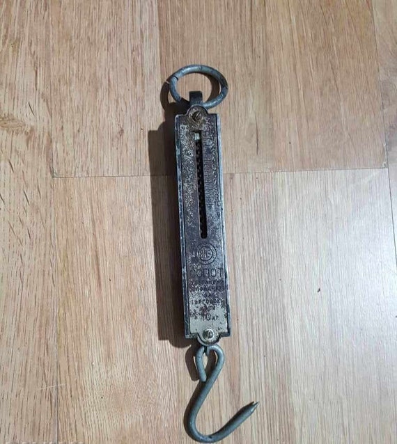 Vintage weighing scales - Pocket balance - Hand scale - Scales up to 10kg -  Old pocket scale - Antique spring scale - Hanging scale hook