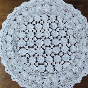 Handmade round lace crochet tablecloth - Crochet Tablecloth - Handmade floral table cover