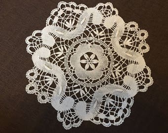 Vintage Französische Spitze - kalofer lace - Handgemachte Spitze - Tischdekoration