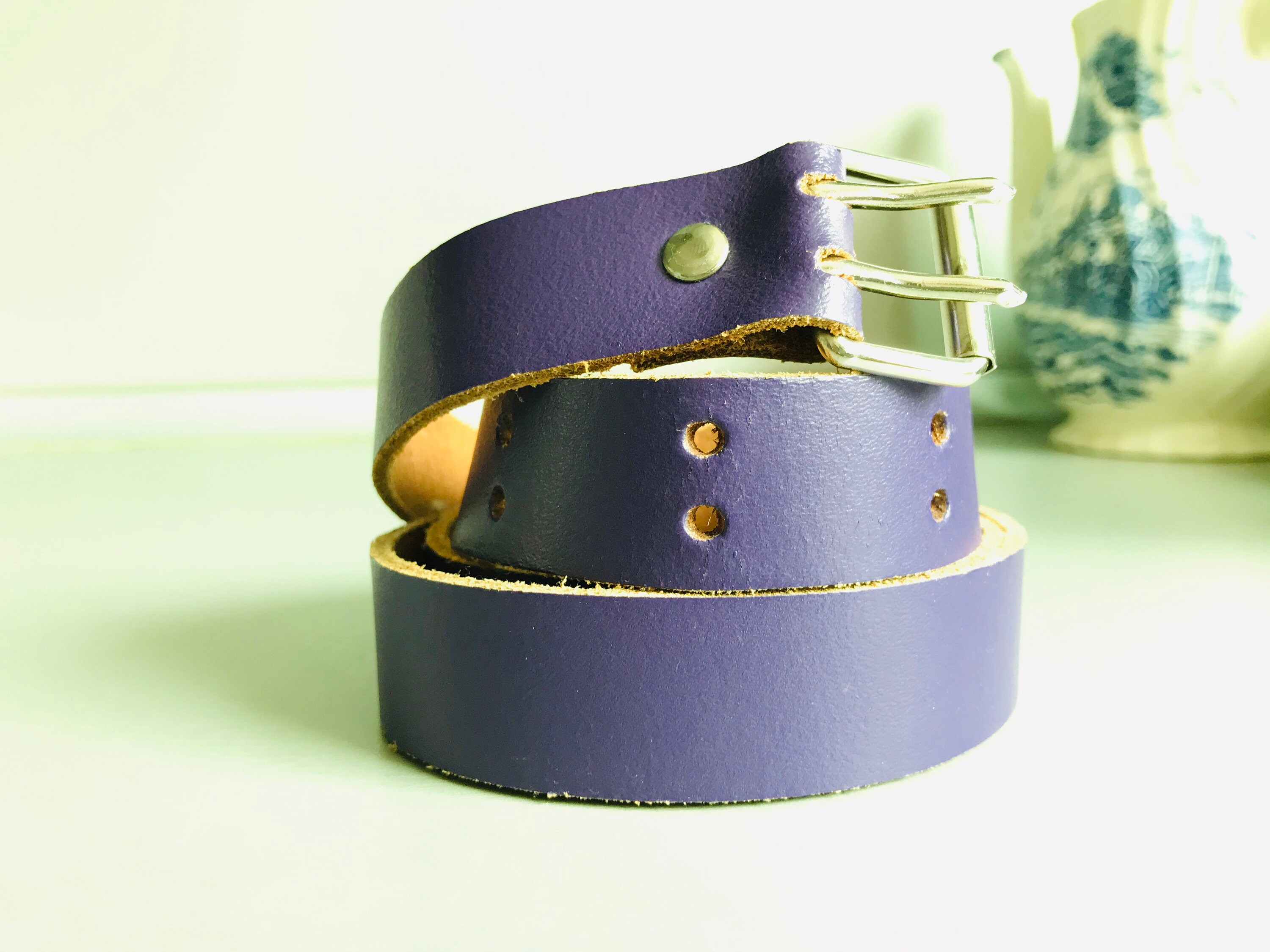 Pre-owned Belt In Purple