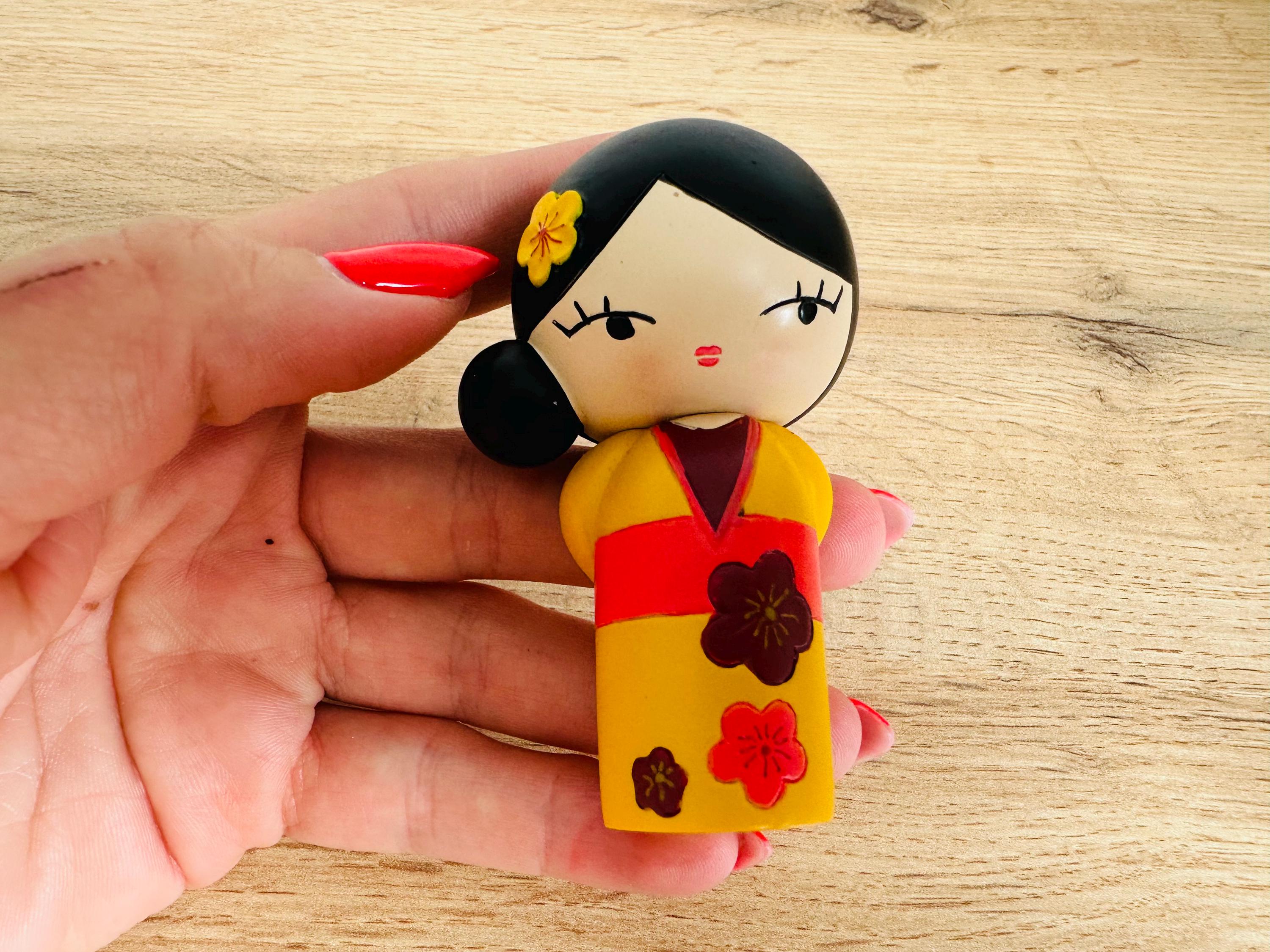 Momiji giggles sale