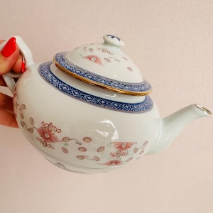 Vintage rice eyes teapot - Vintage rice grain teapot - Chinese blue and white teapot - Vintage old porcelain  rice eyes teapot (11)