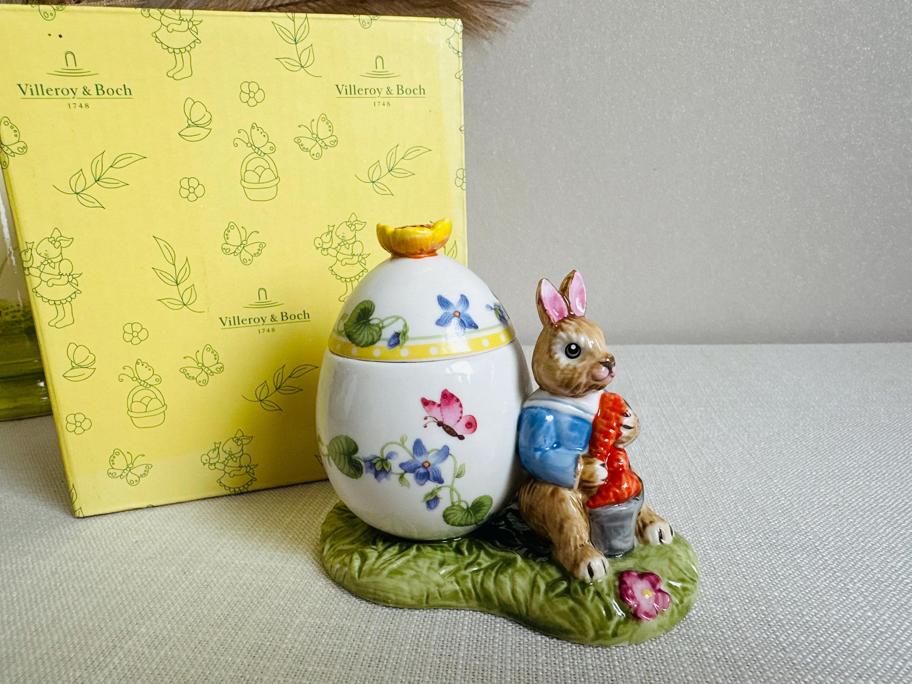 Villeroy & Boch Bunny Tales Easter Egg Max With Carrot With
