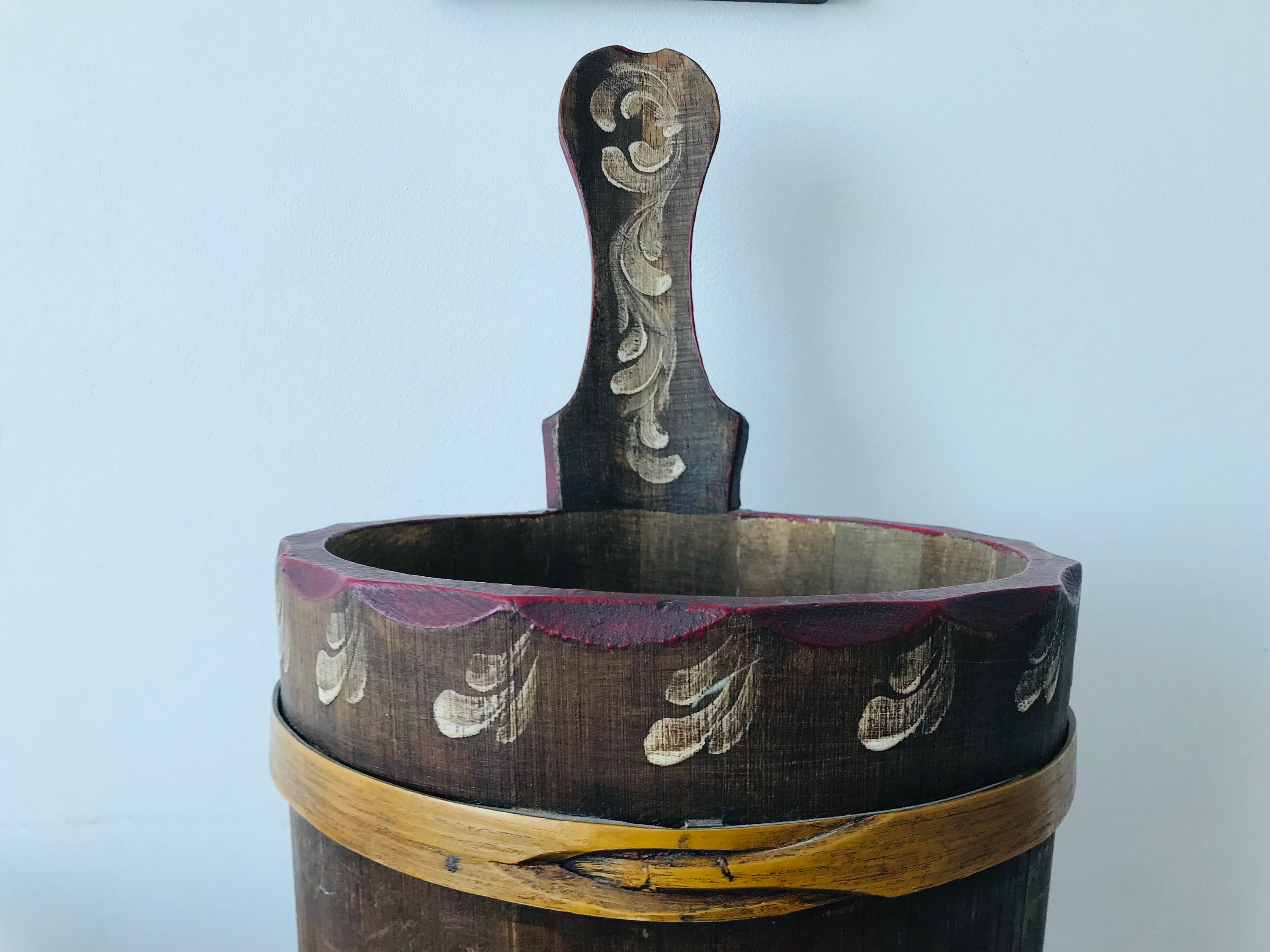 Paragüero de madera vintage pintado a mano Paragüero de madera de arte  popular alemán vintage Soporte para paraguas pintado a mano -  España