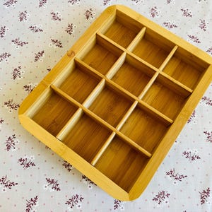 NEVER USED - Lipton bamboo tea box - 12 Compartments bamboo tea box (8)