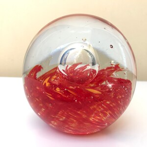 Vintage glass art paperweight - Collectible paperweight