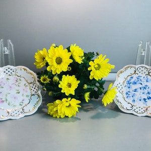 Set vintage di 2 piccoli piatti da collezione a traliccio - Piatto reticolato con finiture in oro