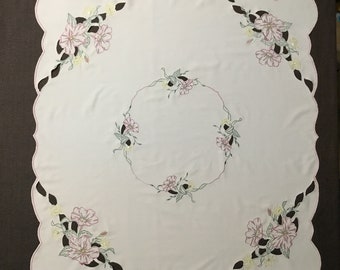 Vintage cutwork embroidery tablecloth with flowers - Cutwork machine embroidery tablecloth