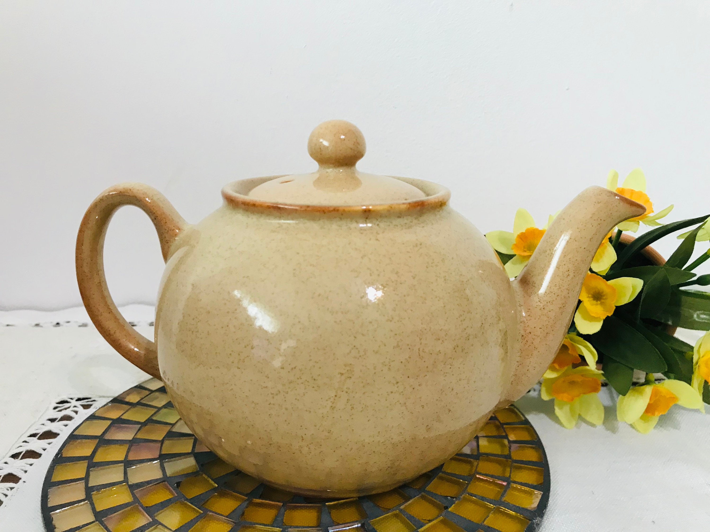 Vintage PRISTINE ENGLAND Ceramic Teapot Beige Round Teapot Etsy