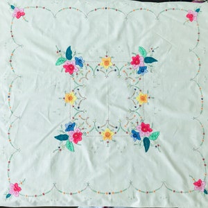 Vintage beige applique tablecloth with flowers - Handmade appliques flowers tablecloth - Embroidered tablecloth