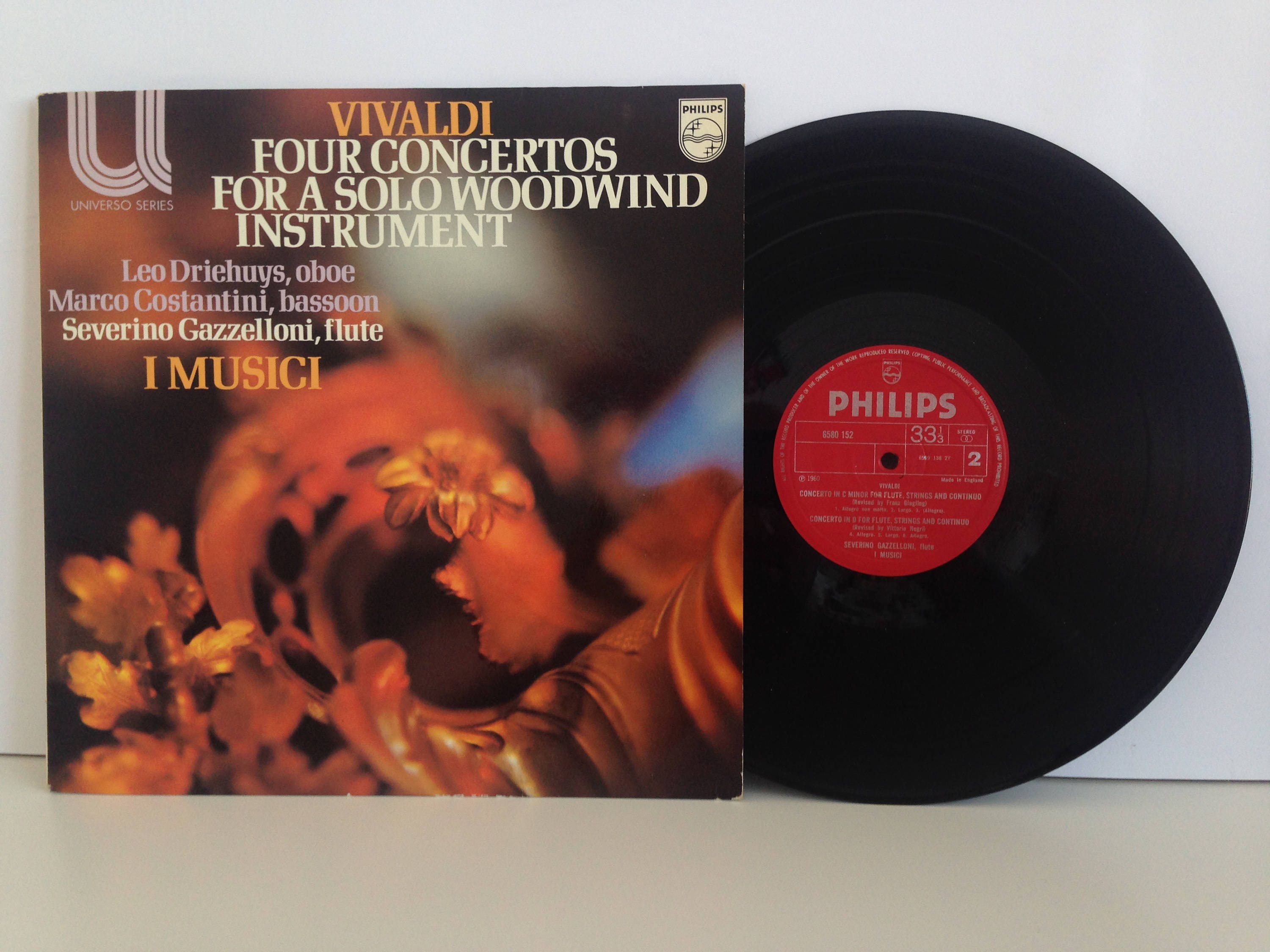 クラシック Vivaldi- 20 disks Hogwood conductor 81gJQ8X9qmL._UF894,1000_QL80_.jpg