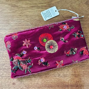 Bolso de mano bordado a mano con cuentas de Shaktir (1)