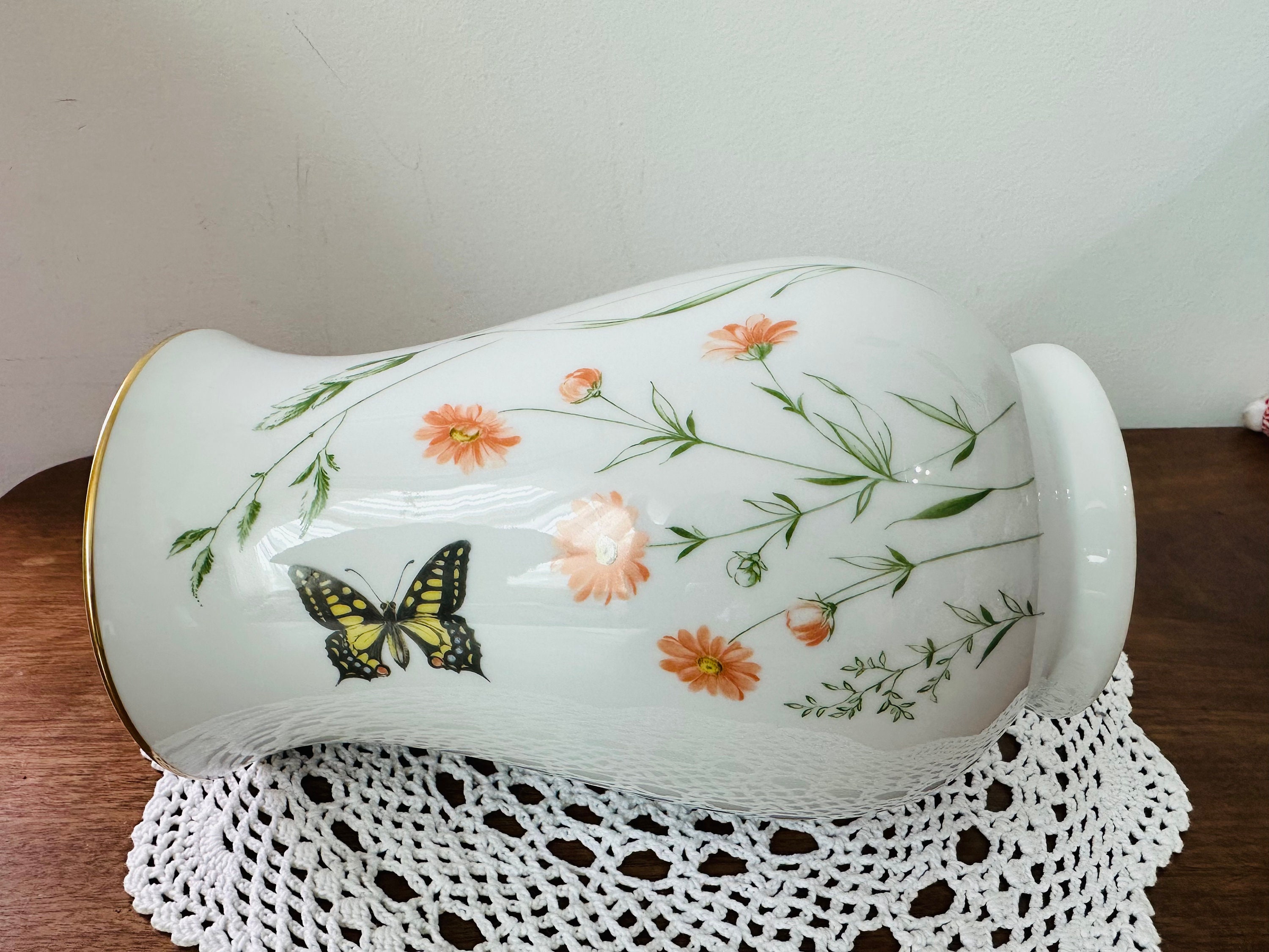 蝶が描かれたヴィンテージのフッチェンロイターの花瓶 - 磁器の大きな