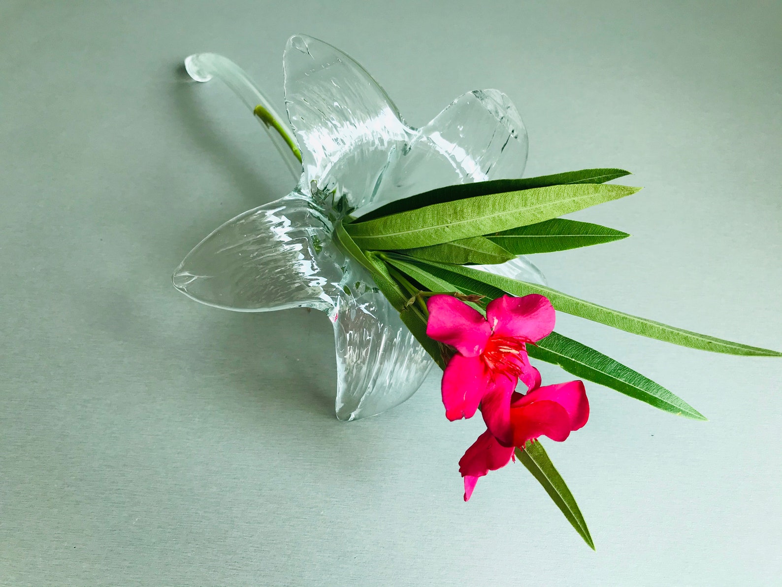 Art Glass Flower Art Glass Flower Bud Vase Art Glass Lily Etsy