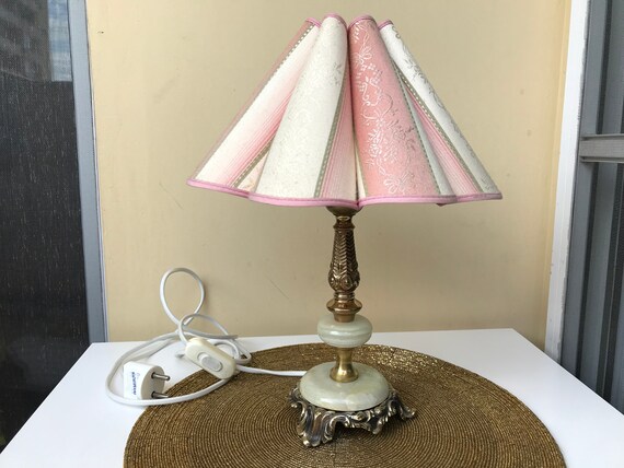 Vintage * アンティーク オニキス テーブルランプ 60w 100w 明るさ 比較