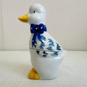 Vintage porcelain goose small box - Porcelain small duck jar (10)
