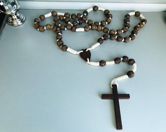 Rosario Da Parete In Legno Con Grandi Perle E Croce – Decorazione Religiosa Cattolica Per Casa O Regalo Spirituale