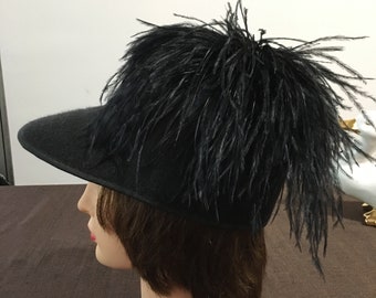 Wool felt feather hat -  Wool felt hat with feather