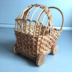 Baby buggy planter image 5