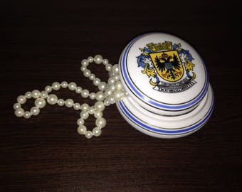 Porcelain box for jewelery - Porcelain Box with Lid - Jewelry or Pill Box Made in Bavaria - Made in Germany - porcelain box jewelery