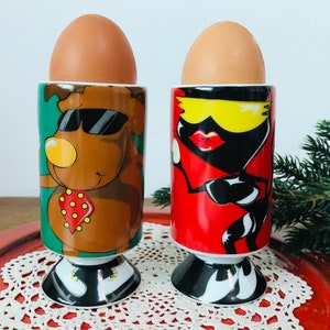 Set of 2 porcelain egg cups - Collectible egg cup