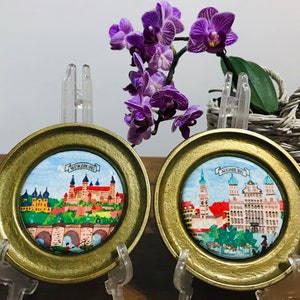 Vintage set van 2 kleine koperen bordjes