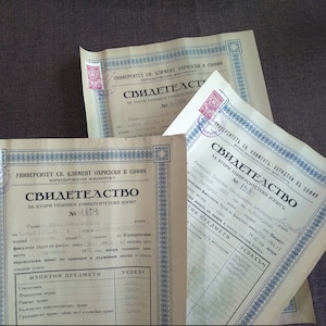 Vintage Diploma der Universität Bulgarien - Studentenbuch - ID-Karte - Universität Swarovski - Vintage-Dokument