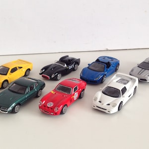 Ferarri - Metal toy car model  - Collectible ferarri - Model Cars - Collection car model ferarri - Set of 7 collectibles ferarri -  1:43