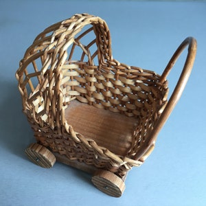 Baby buggy planter image 4