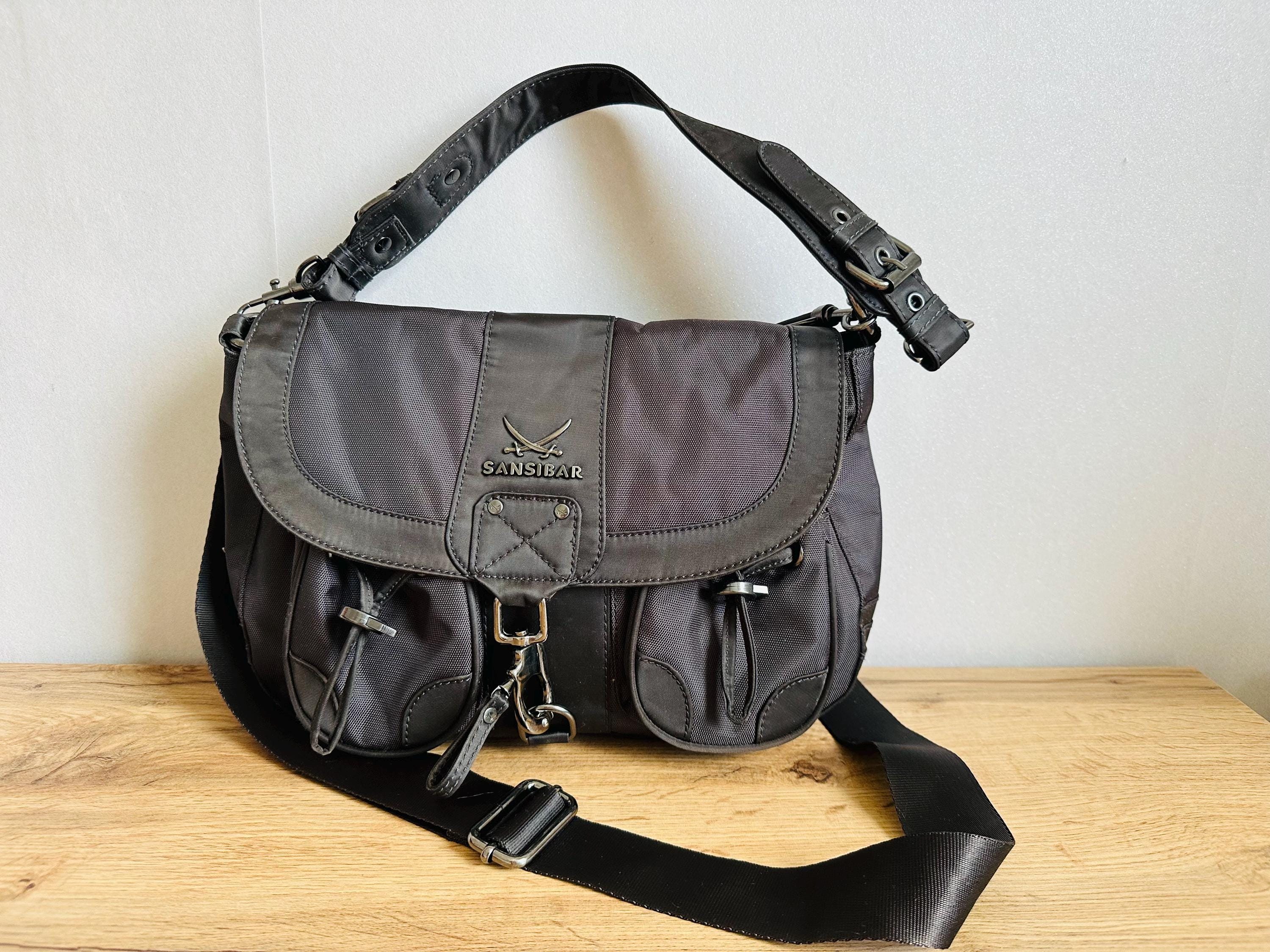George, gina lucy - Etsy 日本