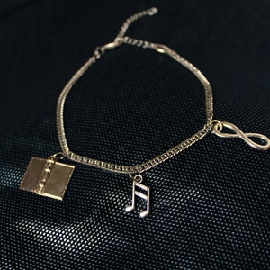 Pulsera Inspirada En Tessa After We Collided Charm Regalo Etsy