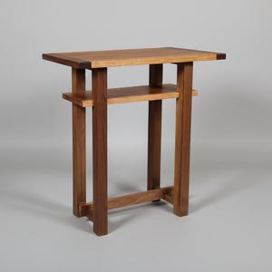 Ręcznie robiony stolik kawowy z orzecha włoskiego i wiśni: styl MCM, dwupoziomowy, lite drewno